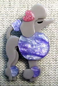 Broche prendedor caniche perro gris multicolor características acrílico bellamente hecho a mano - Imagen 1 de 2