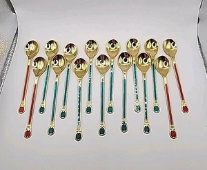 Cucharas de postre café moca con acento rojo y verde chapadas en oro 15 piezas - Imagen 1 de 8