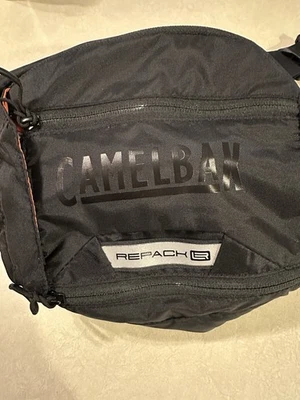 Camelbak Repack LR 4 Гидратационная Упаковка 50 унций, Черная, Бедренная Упаковка - Изображение 1 из 4