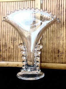 Vintage Imperial Glass Candlewick Flared Fan Vase / 8 1/2" - Picture 1 of 3