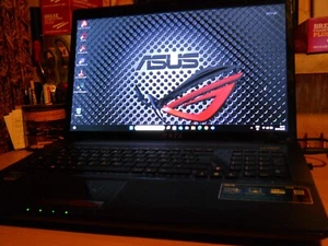 Asus X93 , 18,4 Zoll Full HD , 16 Gb-DDR3-Ram , 256GB SSD + 1 TB-HDD ,Win Pro 11 - Bild 1 von 24