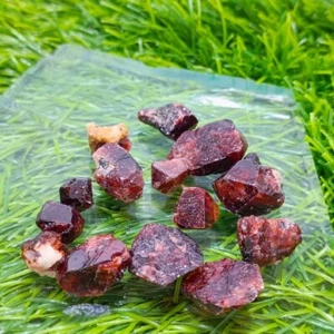 171 Carats Rough Natural Red Zircon Lot, Average 11.4 Carats, Total 15 Pieces - Picture 1 of 4