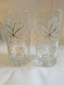 Vintage Glasses Gold Embossed Grapes & Leaf Tumblers MCM Set of 2 - Picture 1 of 4