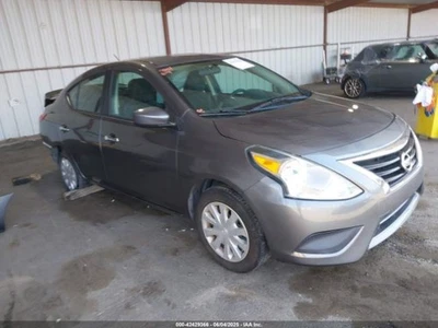 MONTAJE PALANCA DE CAMBIOS TRANSMISIÓN NISSAN VERSA 2016 Foto 1 de 4