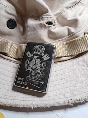Zippo 2006 USS McFaul Silvertone Chrome peça militar em excelente estado usado  - Imagem 1 de 4