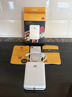 Kodak Step Printer, Instant Wireless Printer, Zinc, Immaculate Condition - Image 1 of 4