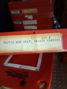 16mm educational film: PEOPLE WHO HELP: HEALTH CAREERS - Bild 1 von 2