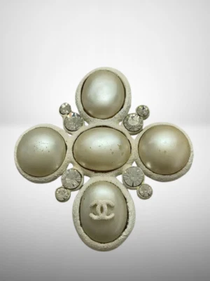 CHANEL CC Logo Pearl Pin Brooch Silver Color 7cm Women's Vintage Japan [Used] - Image 1 of 4