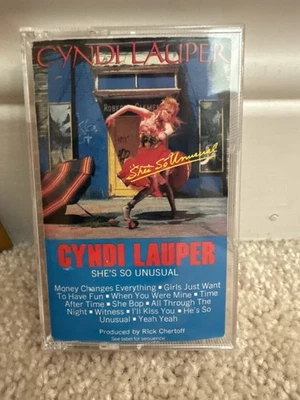 Cyndi Lauper — винтажная кассета She's So Unusual 1983 поп-альбом - Изображение 1 из 3