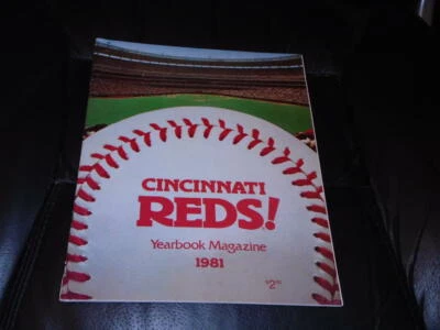 VINTAGE 1981 CINCINNATI REDS OFFICIAL BASEBALL YEARBOOK EX-MINT - Image 1 of 2