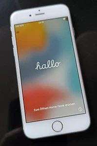 Apple iPhone 6s - 64GB - WEISS-SILBER - Gebraucht mit Fehlern - Bild 1 von 2