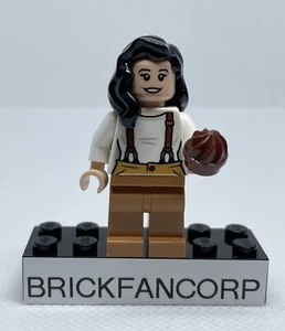 LEGO Ideas Friends Monica Geller Minifigure (idea057) [21319] - Picture 1 of 3