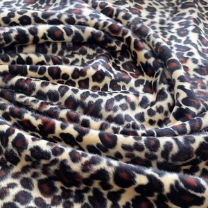 Tela con estampado de leopardo velboa piel sintética terciopelo estampado animal material de tela artesanal - Imagen 1 de 5