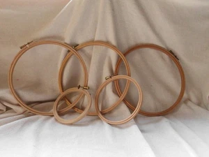 VINTAGE EMBROIDERY SEWING WOODEN HOOPS OF VARIOUS SIZES - Picture 1 of 6