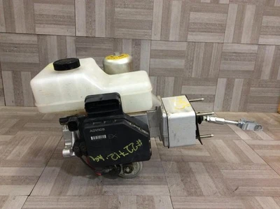 2018-2019 Nissan Titan XD Master Cylinder Crew Cab 4x4 5.6L 46007-EZ00E OEM Foto 1 de 4