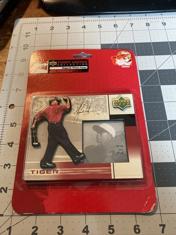 Upper Deck Tiger Woods Magnetic Picture Frame Upper Deck 32-534M Cover