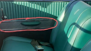 Juego de piezas de borde de manija de puerta interior Studebaker Hawk OEM - Imagen 1 de 5