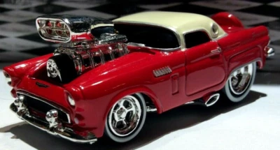 THE ORIGINAL MUSCLE MACHINES 1956 FORD THUNDERBIRD 1/64 DIECAST 56 T-BIRD - - Image 1 of 4