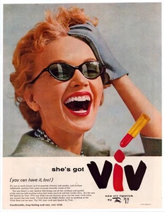 Stampa Pubblicità Viv Toni Rossetto 1955 Occhiali da Sole Occhio di Gatto Pagina Completa Rivista 13,5"x10,5" - Foto 1 di 1