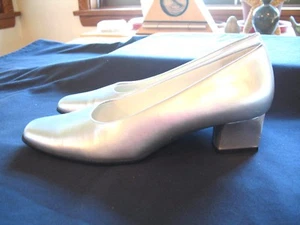 I Love bequeme klassische Damen-Slipper klobiger Absatz Pumps SILBER Größe 6 1/2 M - Bild 1 von 5