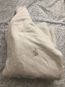 Four Seasons Resort Kids Robe - Picture 1 of 6