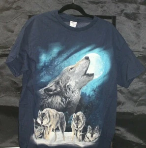 New: Wolf Howling At The Moon, and Three Wolves lower right in the snow. - Picture 1 of 7