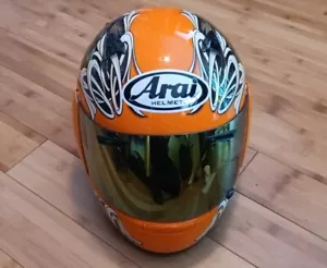 Arai YF design size large helmet with 2 visors And Carry Bag - Picture 1 of 8