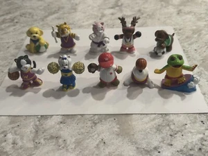 Ganz Webkins Pvc Figure Lot (10) Sports Theme ( Cute Animals ) Bx71 - Picture 1 of 8