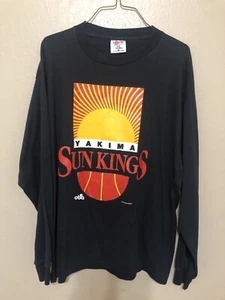 Camiseta de baloncesto vintage Yakima Sun Kings CBA manga larga para hombre XL Hef-T negra - Imagen 1 de 18