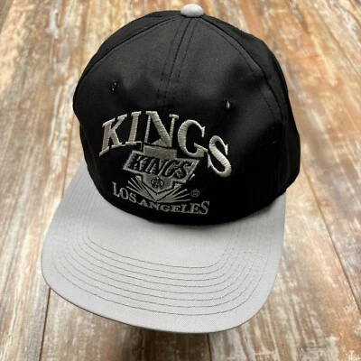 Boné Snapback Vintage Youth AJD LA Los Angeles Kings NHL Hóquei Anos 90 Preto - Imagem 1 de 4