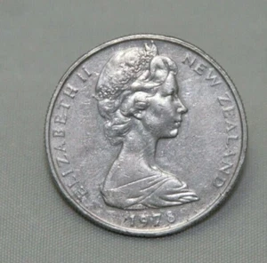 New Zealand 50 Cents Elizabeth II 1978 Endeavour KM# 37 - Picture 1 of 2