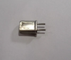 HC-25/U - 27.0200 MHz Radio Crystal - .039 Pins - Yaesu - Picture 1 of 2