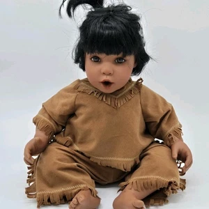 Bambola Pat Secrist Num-Num Native American Girl 23" 5 libbre grossa 1997 - Foto 1 di 15