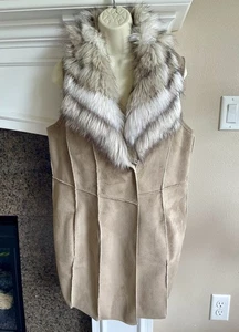 CHICO'S Drama Faux Fur Collar Faux Suede Vest BISCOTTI Sz 1 NWT  $159 - Picture 1 of 9