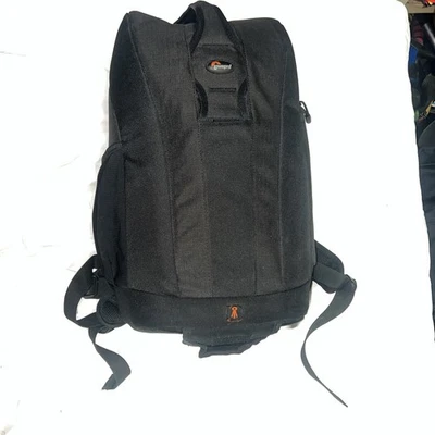 Lowepro Flipside 300 DSLR Camera Backpack Black, Padded - Image 1 of 4