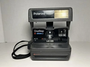 Vintage Polaroid One Step Close Up 600 Film Instant Camera With Strap Untested - Picture 1 of 8