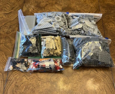 LEGO Star Wars Halcón Milenario Set 75105 Completo Con Minifiguras Retirado Foto 1 de 4