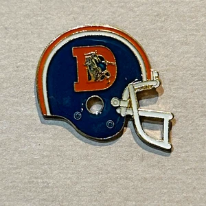 Spilla bavero logo casco NFL Denver Broncos vintage 1985 da collezione 1 x 1" - Foto 1 di 1