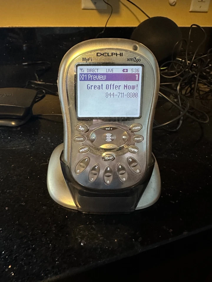 Delphi MyFi Portable XM2go XM Portable Satellite Radio Receiver w/Extras Vintage - Image 1 of 4