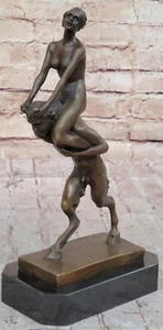 Estatuilla de arte erótico sátiro femenino de bronce firmada por Franz Bergman hecha a mano - Imagen 1 de 10