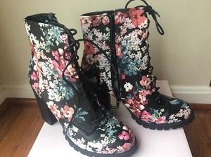Just Fab - Booties Lane Floral ~ 9.5 - Picture 1 of 3