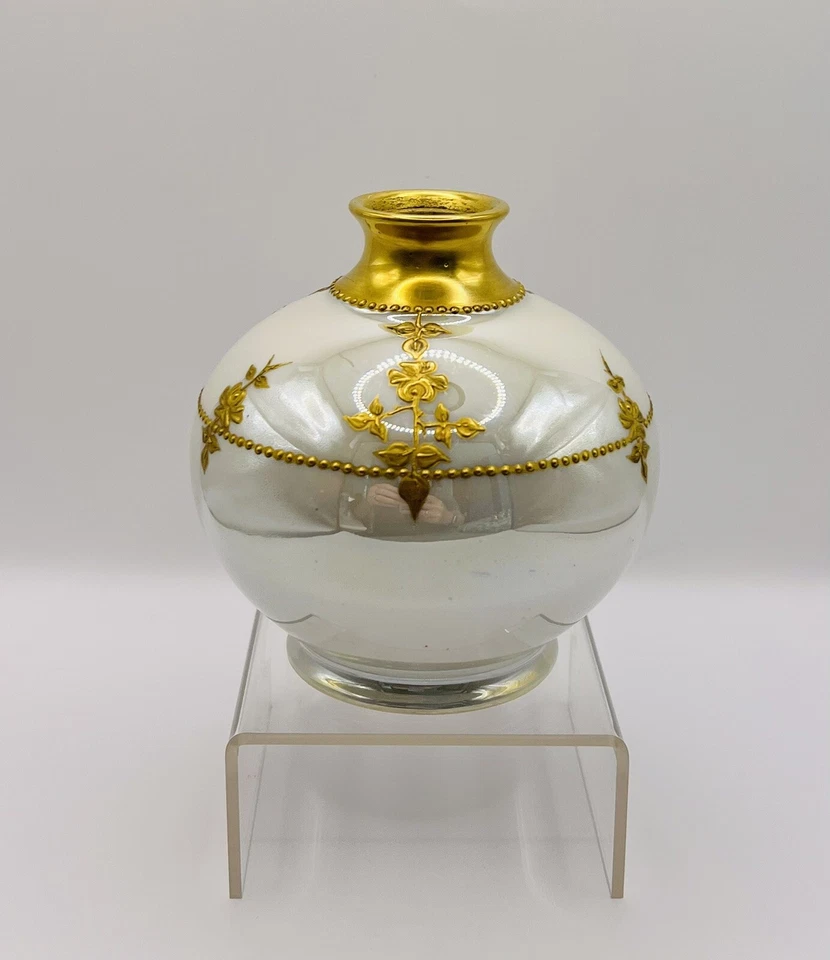 Jarrón antiguo Tressman & Vogt Limoges Francia pintado a mano/base de perfume dorado T&V Foto 1 de 4