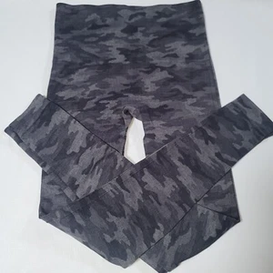 Spanx Look At Me Now Seamless Leggings Black Grey Camo Size Medium Yoga Active - Picture 1 of 10