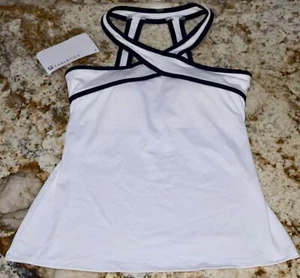 FABLETICS Chicago White Black High Neck Sports Bra Fitted Top NEW Womens Sz XS 4 - Picture 1 of 7