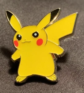 Pin Amarillo Pokemon Pikachu Colección Mítica 2016 Pin Esmalte Coleccionista - Imagen 1 de 2