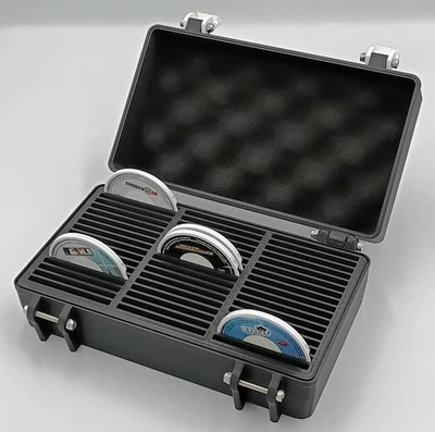 Funda protectora de transporte Sony PSP (Playstation portátil) - Tiene capacidad para 51 juegos Foto 1 de 4