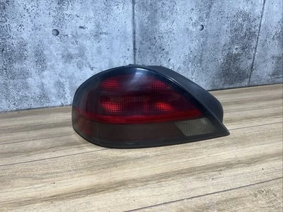 Pontiac Grand Am GT 2002 cuarto montado lado izquierdo luz trasera lámpara   Foto 1 de 3