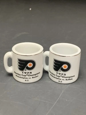 Juego de dos mini tazas NHL Philadelphia Flyers Stanley Cup Champions Foto 1 de 2