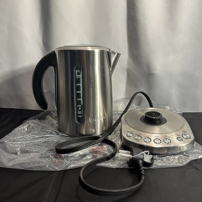 Hervidor eléctrico Breville the IQ de 7 tazas de acero inoxidable cepillado BKE820XL/C Foto 1 de 4