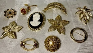 Vintage Broschen Nachlass Konvolut, teils signiert, Sterlingsilber, Kamee & Floral  - Bild 1 von 8